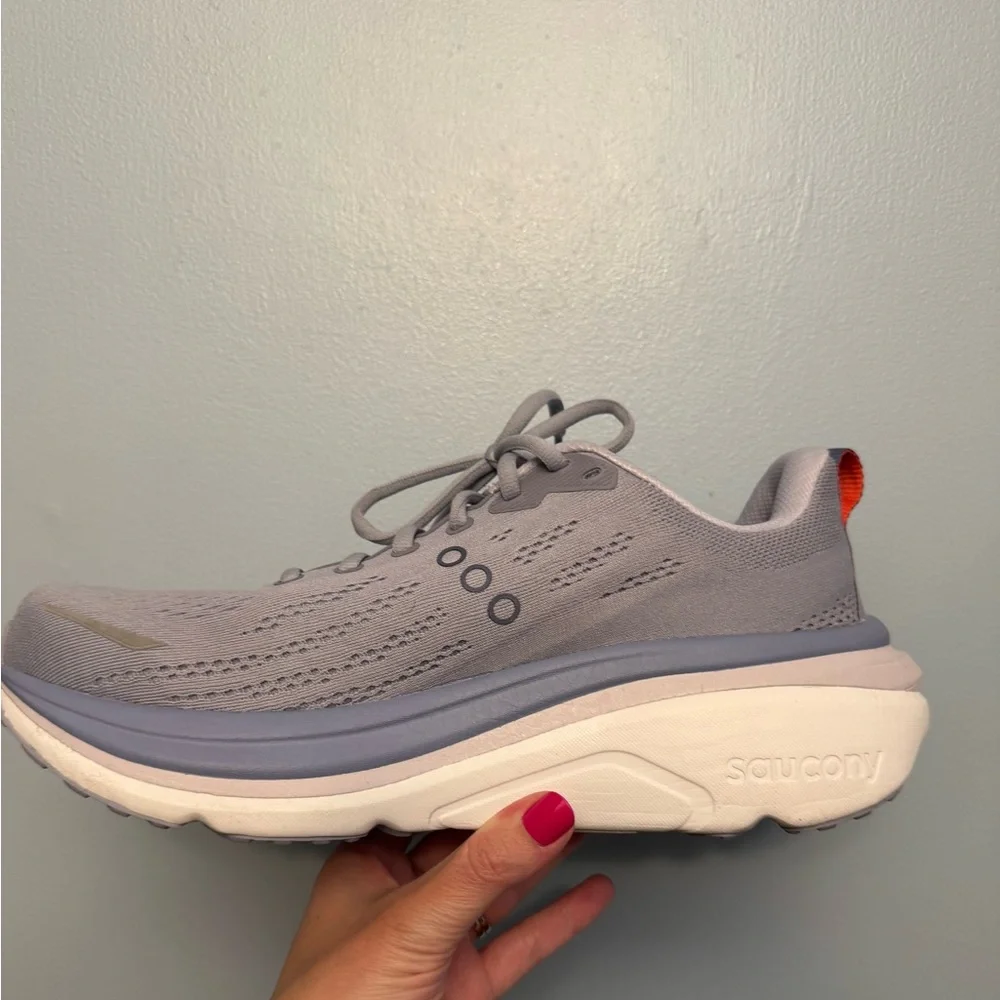 Women’s Saucony Hurricane 25 - Picture 10 of 14